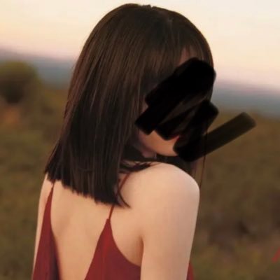 私たちは友達になり、一緒にデートや会話を楽しむことができます。一緒に買い物をして、親密なカップルの楽しさを味わう,LINEで私を追加してくださ