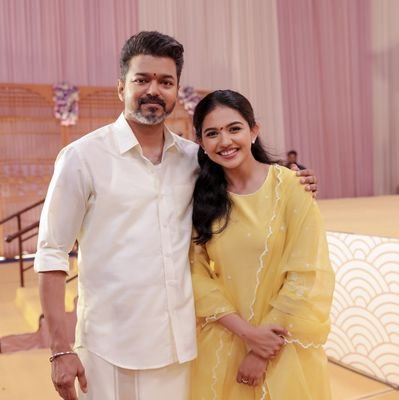 Passionate Thalapathian|Idol-Thalapathy💥🔥|Tha7a❤️🔥|YelloveArmy🙌💛🦁 |Bloody sweet fan of loki 🔥🍫|Musicholic|Free fire💥..|