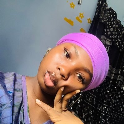 Financial Analyst, Private chef, bookworm, entrepreneur,