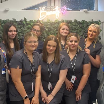 TranquilityHGSA's profile picture. Level 2 and 3 training in: beauty therapy, nail technology, massage therapy and make-up artistry @HeanorGateSA. Client bookings throughout the week. 🪬