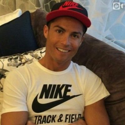 GodSaveCris_7's profile picture. لا يغريني مديح ولا يسقطني انتقاد | #RMA #Carlo
