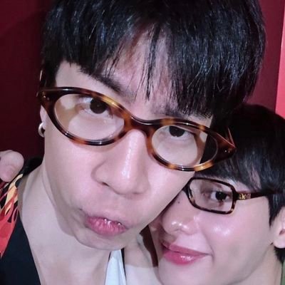 @Off_Tumcial @AtthaphanP @Tawan_V @new_thitipoom
