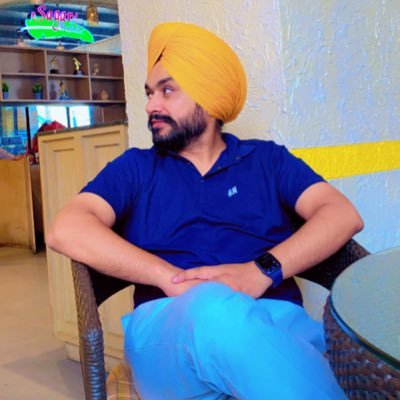 💯%#FollowBack #Bussinessman💼 & Big fan of #MandyTakhar #Music lover 🎧 #AmmyVirk 👉Followed by @mallikasherawat