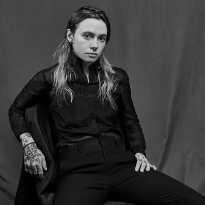 posting a picture/video of julien baker every day because we all deserve it • dm for removal of any personal pics • not an update account