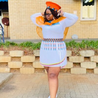 Wits Triple Major Graduate 🎓.Bookworm📚. Writer💫.