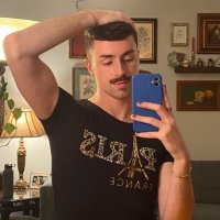 riley! (@thrifted_bird) 's Twitter Profile