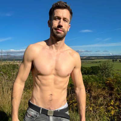 NEW account: @DennisXL8 ⬅️
https://t.co/SQnCbSgjtg / https://t.co/hcBwtNw6Ez