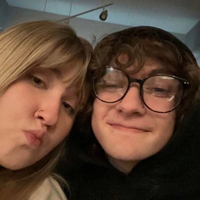 Hunteeeh's profile picture. i love isabella, pokémon cards, and IT @DeltaDivisionMI