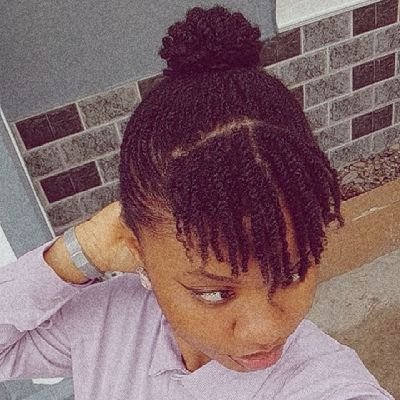 Vikkys_spacee18's profile picture. new day to make millions ❣️❤️❣️