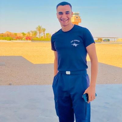 If a train doesn't stop at your station then it's not your train ❤️🦅
2023💛⭐👮