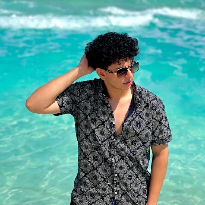 elsiadmo1's profile picture. 