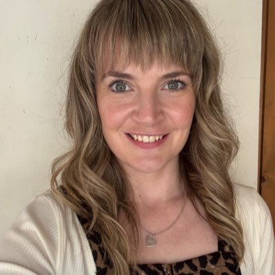 Educational Psychologist ~ Interests include Play, SEMH, Trauma and Attachment. Enjoy all things Craft, Swimming, Pilates & the Beach 🌊🎨🧘🏼♀️