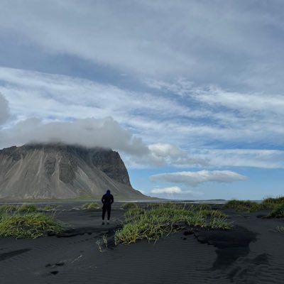 yuvyscales's profile picture. building communities