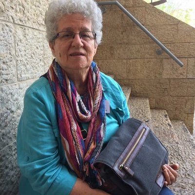 Houmagirl123's profile picture. 