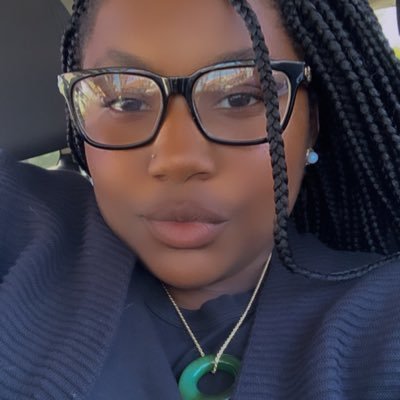 _cayana's profile picture. 