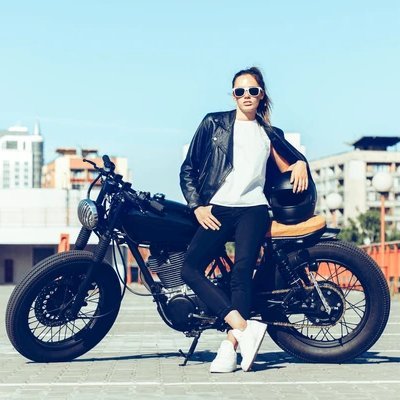 ElaineWill45099's profile picture. Riding through life on two wheels | Passionate biker | Adventure seeker | Fuelled by freedom and the open road 🌍 | Empowering women riders | #LadyBikerLife #R