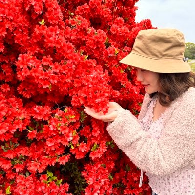 MieMie__Young's profile picture. To be a thinker, not just specialist.