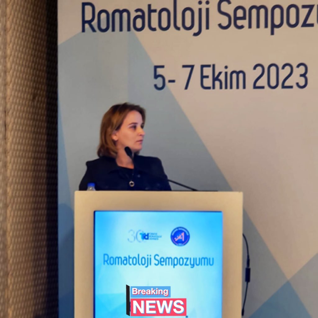 DrRomatolog's profile picture. #lifelonglearner🤓