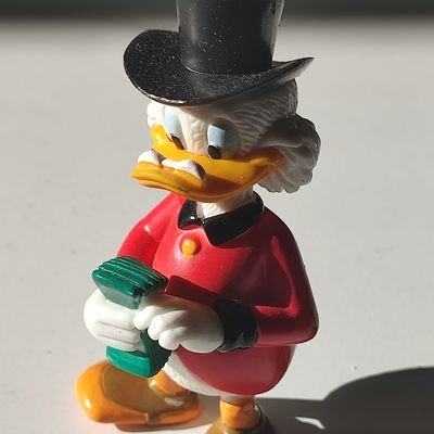 Investisseur en progrès. Mes sujets de prédilection PEA/CTO, Crowdlending. Objectif faire de mes enfants des Millionnaires!!