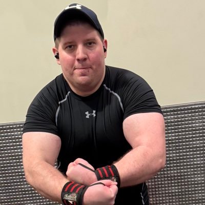 #Fitness 🏋🏻♂️💪 Love The Gym, Favourite Sports Teams are #WeTheNorth #LightsUpLetsGo #LGRW #BroncosCountry #TFCLive #Argos Also a Huge Wrestling Fan 😁👊