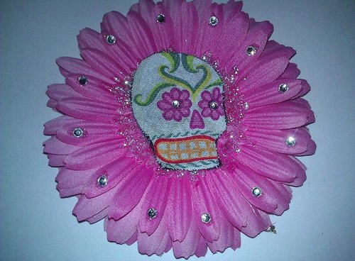 I love making hair accessories. Only doing flowers at the moment but I plan to make REAL bows 3