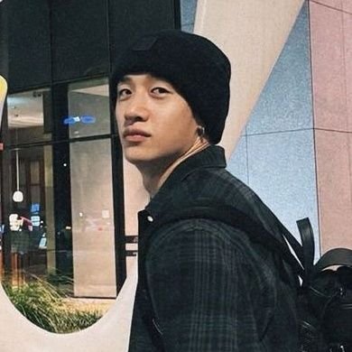 chanskzc's profile picture. RP 97 방찬 | His strong sense of responsibility is matched by his relentless passion for music, he's the captain of Stray Kids.