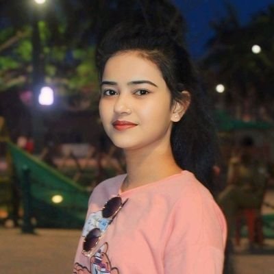 😍 Beauty Queen👰
First Love 💕 Mom Dad
🎧Music Lover