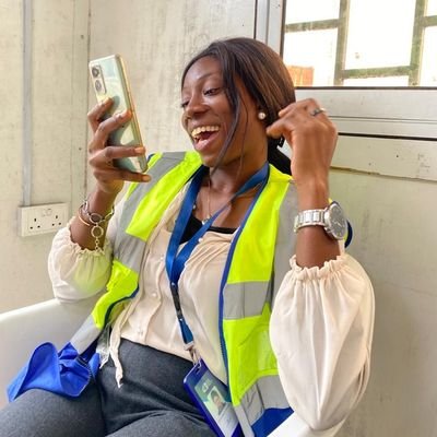 A wife and a mother, an aspiring full task web developer, international HR recruiter, and experienced in customer service support.
I am just an amazing person.