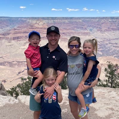 TheTBri10's profile picture. 