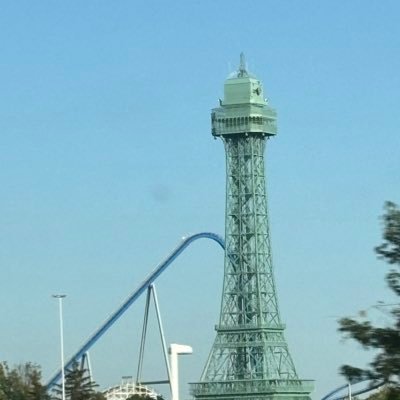 Halftime Streamer/YouTuber. Also Jacob Does Everything on Instagram, Threads, and Facebook! Also a coaster enthusiast with 47 Coaster Credits. HP: Kings Island!