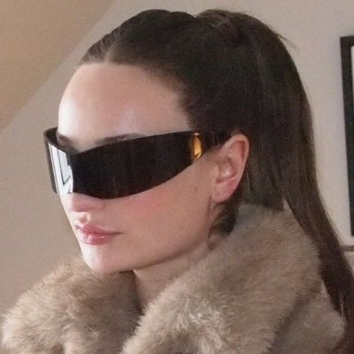 Kim Petras / Nicki Stan | IT in the streets, Furry in the Sheets | Avid RuneScaper | He/Him | Demi | RSN: Sin Dragon | Do you listen to Kim Petras?? 🐰