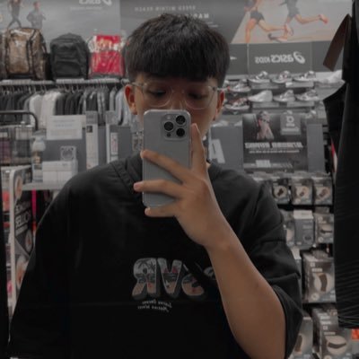 nick891025n's profile picture. 