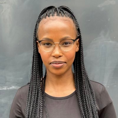 Sandisiwe_T's profile picture. Lawyer + Journo