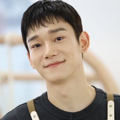 akisoondae's profile picture. 첸!! 첸의 첸첸첸. 정답은 첸! 🌼🐱 | 첸 하나만 💛⚡