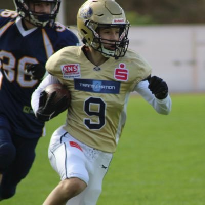 RB,WR,K | C.O 28 | 5‘9/150lbs | 40 yd: 4,90 | National Team Prospect 🇩🇪 | All state Team‘24 | @TheFrame_Acad all-star | 3.3 GPA 🎓