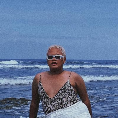 ⁿᵒⁿᵇⁱⁿᵃʳʸ * ᵗʰⁱᶜᶜ ᵃⁿᵈ ʲᵘⁱᶜʸ * ᵃˢᵖⁱʳⁱⁿᵍ ᵐᵘᵃ ᵃⁿᵈ ᵈʳᵃᵍ ᵏʷᵉᵉⁿ
* ᶜʳᵉᵃᵗⁱᵛᵉ * ᵐʸ ᶠᵃᵛᵉˢ ᶜᵒᶠᶠᵉᵉ ᵃⁿᵈ ᵈᵃʳᵏ ᶜʰᵒᶜᵒˡᵃᵗᵉˢ
|| ᵈʳᵃᵍ ⁿᵃᵐᵉ * ᗩᑎՏƳᗩ 丅ᗴᗴᗴ || ×