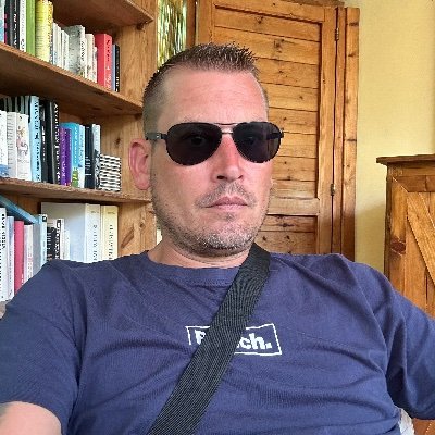 Thanetunderbely's profile picture. Businessman living in Thanet.