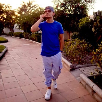 Dicen que me gustan los coches...🤔 🏎💨 Cumplí 13 años un Martes 13, así que ya te puedes imaginar un poco mi vida🥸