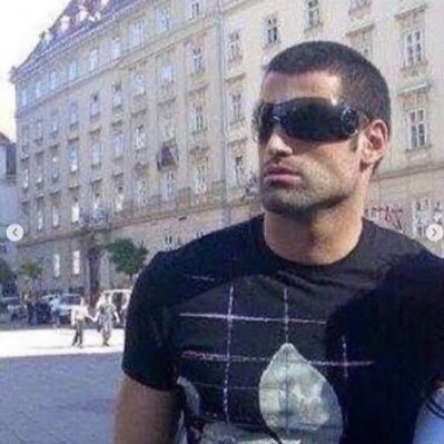 emrekrgzel's profile picture. ("Futbol" "Gezi" "Ekonomi")