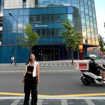 npalog's profile picture. 𝗜𝘁'𝘀 𝗢𝗸𝗮𝘆 𝘁𝗼 𝗡𝗼𝘁 𝗕𝗲 𝗢𝗸𝗮𝘆