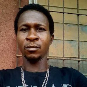 Ogbuefin02's profile picture. simple man