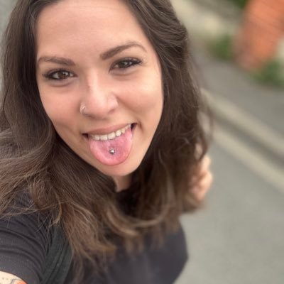 xLeamstramgram's profile picture. Paris 🇫🇷 ~ One heartbeat lost in the crowd ∞ 24.08.09 - memories never die ♡