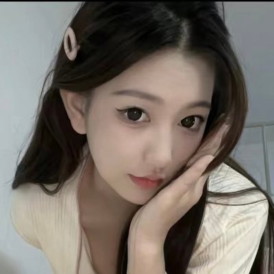 extensometer_19's profile picture. 女大喜欢瑜伽，你想让我学的我都可以学，希望能有一个大哥哥宠我，关注一下，喜欢被后入，很喜欢坏坏的瑟瑟的，素质线下月。有闺蜜。联系推文置顶加。
