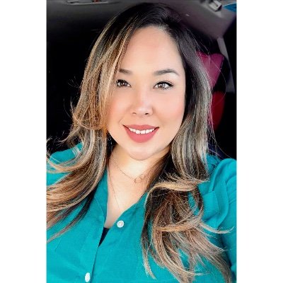 First Grade Teacher 🍎✏️
Mom of ✌🏻👩👧👦
M.Ed - Early Childhood Education 🎓
