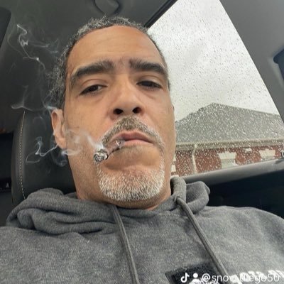 Currently Flirting With Success, But I’m Still Fucking Dis Bitch Called Life … 💔🖤 R.I.P. POP 🕊 🌊 FreeMaxB 🌊