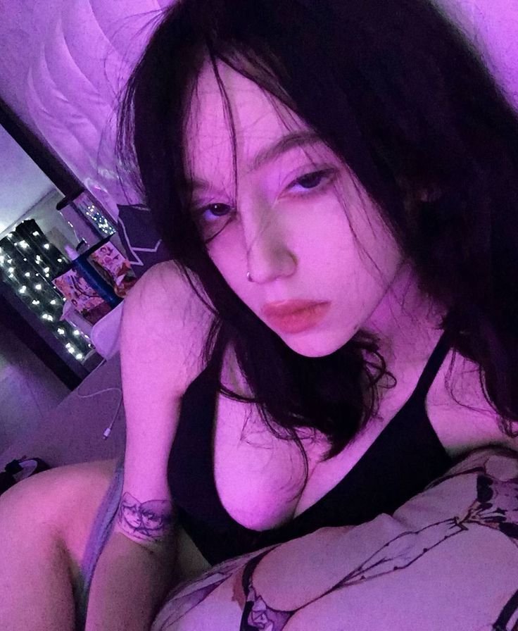 HenrietteJ48311's profile picture. 