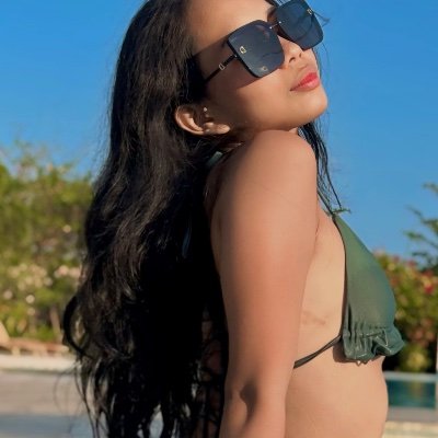 llhbrnbptts's profile picture. 