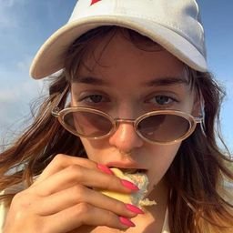 Lairsmirs7gQex's profile picture. 