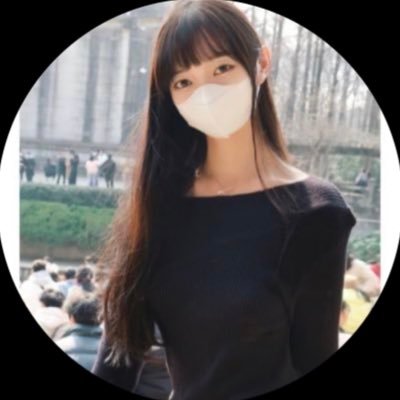 naichamei8's profile picture. 时间从来不语，却能回答所有问题！  有门槛，门槛18！只出穿过的舞蹈鞋和一些闲置！