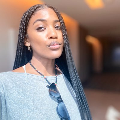 Serve God, Serve Others, Serve looks. Spelman Alumna c/o2020 💙💁🏾♀️ DTX ✈️✈️Sac | 💙💙